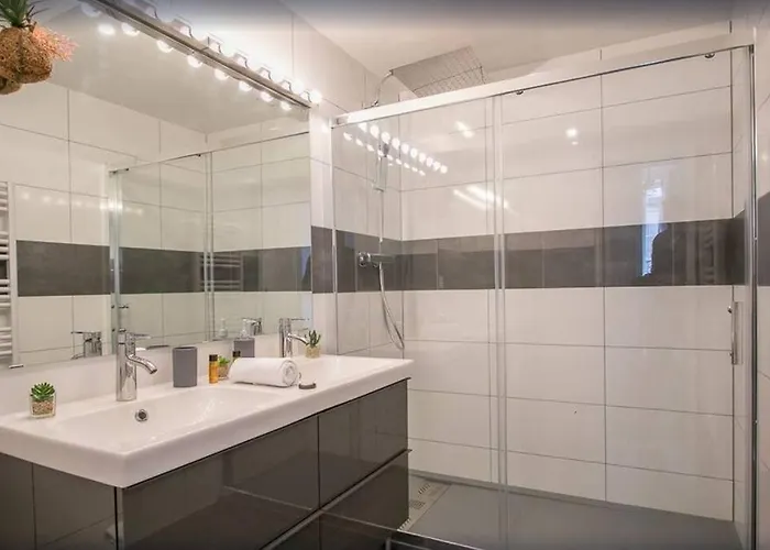 La Maison D'eden - Weekend / - Wifi / Tv